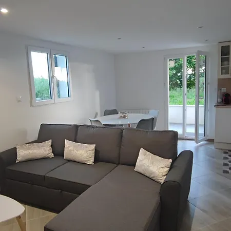 Vallee Verte Apartament Cranves-Sales